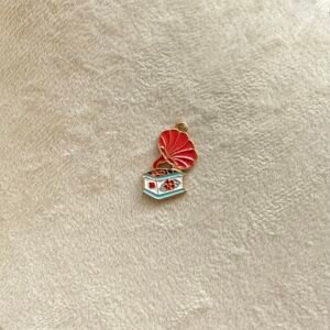 Antika_Red